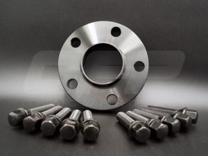 Maserati Grecale Wheel Spacers - CFP - 17mm - Black - set of 2 w/ extended bolts